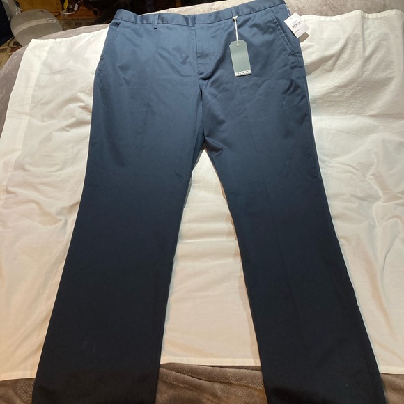 Men’s Bonobos Weekday Warrior Non Iron Dress Pants size 40 x 36 NWT!